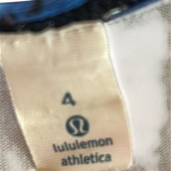 LULULEMON halter sport top, floral,sz 4, retro tag but still in great condition - Picture 11 of 11